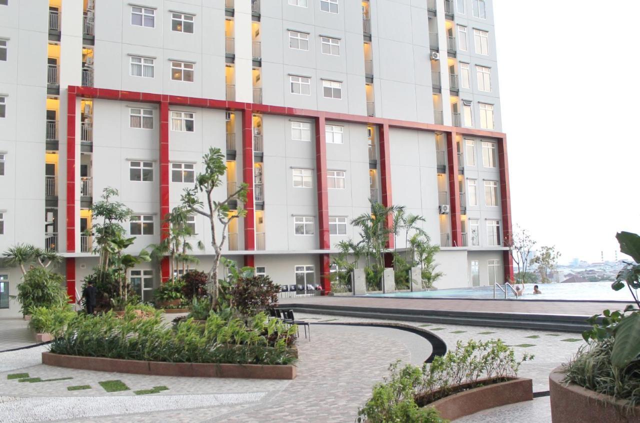 Hotel Gunawangsa Merr Surabaya Buitenkant foto